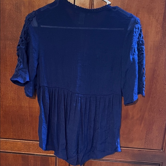 Forever 21 Deep Blue Blouse with Lace Sleeves - Picture 3 of 3